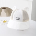 Detail van witte baby zonnehoed met mesh, schattige oren en GOOD Lucky geborduurde tekst - 50cm (1-3 jaar) / Wit