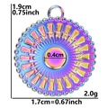 Maße des irisierenden Sonnenanhängers mit einer Höhe von 1,9 cm und Breite 1,7 cm - Regenbogenfarben