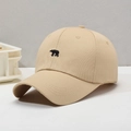 Berretto da baseball beige in cotone con ricamo a orsetto e classico design a sei pannelli - Regolabile / Cachi