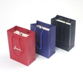 Elegante Schmuck-Geschenktüten in Rot, Blau und Schwarz mit gedrehten Kordelgriffen - Schmuck Geschenktüte; Weinrot 11X6X15cm