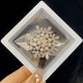 Golden snowflake brooch with pearls and rhinestones in white suspension gift box - Snowflake Style (XZ097)