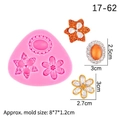 Molde de silicona rosa con diseños de flores y óvalos con piezas de resina terminadas - 17-62 Rosa