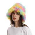 Cappello a secchiello in ecopelliccia arcobaleno da donna con morbida trama colorata - Arcobaleno Vivace-3