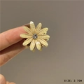 Mini 2.7cm daisy hair claw clip with cream resin petals and centered clear rhinestone - 37# Yellow Flower