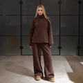 Tuta sportiva da donna in pile marrone con giacca con zip ricamata e pantaloni - S / Marrone