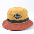 Détail du chapeau de soleil color-block montrant les panneaux jaune, vert et rouge - M (56-58cm) / Jaune