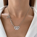 Collana in acciaio inossidabile argento con cuori intrecciati e ciondolo a delfino chic - Doppio Cuore Delfino Catena Asimmetrica Color Acciaio