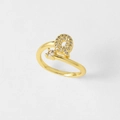 18k vergulde verstelbare ring met micro-pave letter Q en accent van kristalsteen - Letter Q