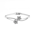 Bracciale rigido a fiori argento traforato con strass scintillanti per donne eleganti - Stile Doppio Fiore (0682)
