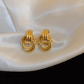 Pendientes geométricos dorados de varias capas con detalle de rayas verticales pulidas - Estilo 62# Pin de Plata S925 Dorado Pendientes de Aros Entrelazados