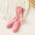 Chaussettes roses en velours de vison doux avec nœud brodé pour l'hiver au chaud - Taille unique / Rose Rouge
