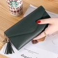 Portafoglio lungo a busta verde scuro con pendente a cuore e nappa a grana litchi - Verde Scuro