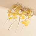 Detalle de discos de concha amarilla y lazo de cinta blanca en pendientes colgantes - Estilo de Gancho para la Oreja / Lazo Amarillo