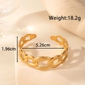 Verstellbarer goldener Edelstahl-Armreif mit Sterndetail und strukturierter Kette - Mattierter Kettenstil (YB-042)