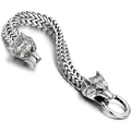 Detalle de la pulsera vikinga de cabeza de lobo plateada con cadena de metal trenzado - 21cm / Color Acero