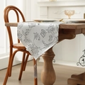 Gray Christmas table runner with jacquard floral patterns and elegant end tassels - 35*120cm / Light Gray