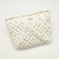 Beauty case in cotone trapuntato con stampa di ciliegie ed etichetta tessuta Jimena - Bianco con Ciliegie
