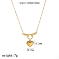 Vista dettagliata della collana a cuore d'oro con dimensioni e specifiche di peso su sfondo bianco - Collana con Pendente a Cuore Stile Manette (TN3667)