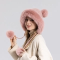 Bonnet en tricot rose avec bordure en fausse fourrure, cache-oreilles et pompons - Rose
