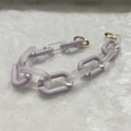 Detail of light purple and frosted acrylic link chain with gold metal round clasps - Frosted Light Purple
