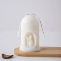 Romantic white pillar candle in gazebo shape with couple carving and ribbon - Kissing (White)