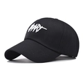 Casquette de baseball en coton noir classique avec broderie 3D Heart sous un angle de 45° - Réglable / HEART Noir