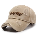 Berretto da baseball kaki lavato vintage con dettagli strappati e ricamo 'more' in rilievo - Regolabile / Beige Scuro