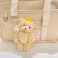 Pluche beige teddybeer sleutelhanger met kaas-accessoire aan een rugzak - Bruine Beer-Kaas