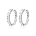 Boucles d'oreilles créoles argentées avec zircons baguette et motif ajouré géométrique - Or Blanc