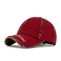 Cappellino da baseball rosso vintage in cotone con pannelli leopardati e ricami bianchi - Rosso