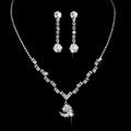 Set di gioielli da sposa in argento con collana con ciondolo di strass e orecchini lunghi - Stile Clip per Orecchio 702
