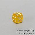 Dés en résine jaune translucide de 2,5g et 14x14mm pour les jeux de société - Doré