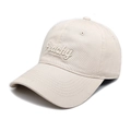 Dettaglio del ricamo 3D Peachy su un cappellino da baseball in twill beige - M(56-58cm) / Beige