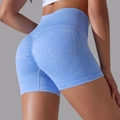 Seamless high-waisted yoga shorts in light blue marble tie-dye with scrunch butt lifting - Sky Blue