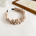 Minimalist beige pleated wavy headband with ruffled fabric texture for women - Khaki
