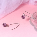 Orecchini in argento S925 con pendente a sfera in cristalli viola scuro scintillanti - Viola