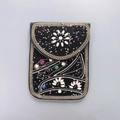Sac à bandoulière bohème fait main avec perles noires et motifs floraux colorés - Fleur Noir Blanc Coloré