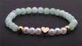 Bracelet minimaliste perles cristal vert et perles blanches avec pendentif cœur doré - Vert Coeur