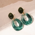 Detail of marble-textured resin earrings with green gradient and gold metal elements - Green Resin Geometric Earrings (Silver Needle)