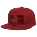 Detaillierte US-Flaggen-Stickerei auf einer weinroten Flatbrim-Snapback-Baseballkappe - Verstellbar / Burgunderrot