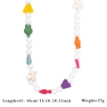 Collana fatta a mano con perle bianche e ciondoli animali colorati, lunghezza 41-46 cm - Stile 2 (Vita Marina Colorata)