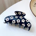 Eleganter Haarklammer aus marineblauem Acetat mit weißen Blumenmustern für Damen - Dunkelblau-Gänseblümchen