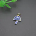 Ciondolo a fungo carino placcato oro 18 carats e zirconi colorati su smalto blu - Oro-Smalto Blu Reale