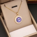 Detailansicht der 18K vergoldeten Halskette mit lila Zirkonia-Auge-Anhänger im Etui - Lila Charm Auge (5#)