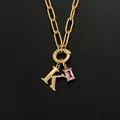 Halskette aus 14K vergoldetem Edelstahl mit Buchstabe K und rosa Kristall Anhänger - Buchstabe K