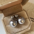 Close-up of grey pearl double-bead earrings in a beige velvet jewelry display box - Double-Sided Pearl Earrings - A1399 Grey
