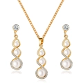 Elegantes goldenes Perlenschmuck-Set mit Spiral-Halskette und passenden Tropfenohrringen - KC Gold Verlauf Perle (4519)