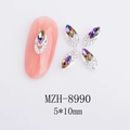 Dettaglio di ciondoli per unghie in lega 5x10mm con strass iridescenti e pietre a occhio - Stile Marquise Lungo Aurora (8990)