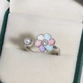 Detail of colorful enamel flower ring with zircon center and white pearl accent - Five-Color Enamel Flower Center (White Gold Color 10)