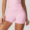 Pantaloncini yoga rosa attillati a vita alta con fascia larga per fitness e modellazione - rosa ciliegia